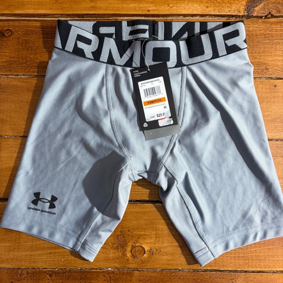 Under Armour Other - Under Armour HeatGear Armour Shorts Boys Small Gray Compression Underwear NEW